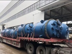 39台套耐酸K5000L搪玻璃浓缩/萃取/蒸馏反应釜交货客户