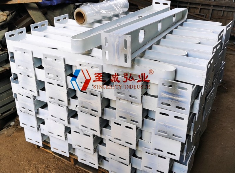 西安预埋件加工厂,西安路灯预埋件,西安机械加工,西安钢爬梯