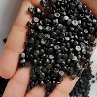 厂家出售黑色pvc塑料弯管颗粒抗紫外线颗粒料耐磨pvc塑胶