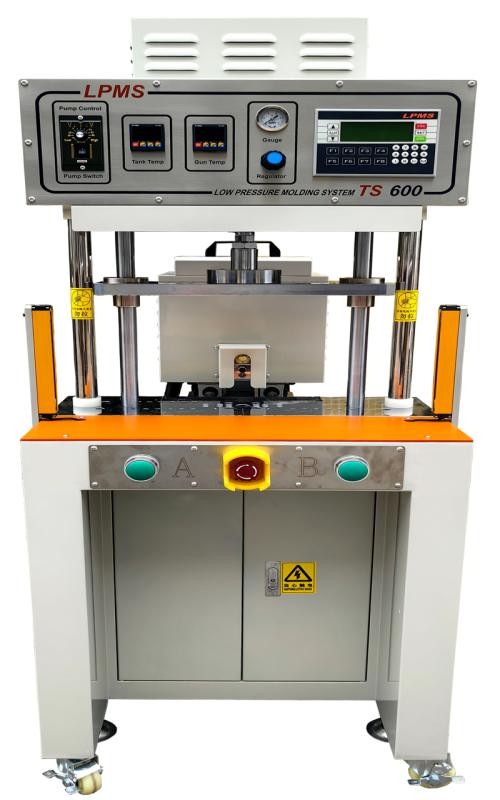 侧式注胶单工位一体机