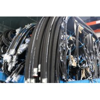 液压供应商大规模生产液压胶管