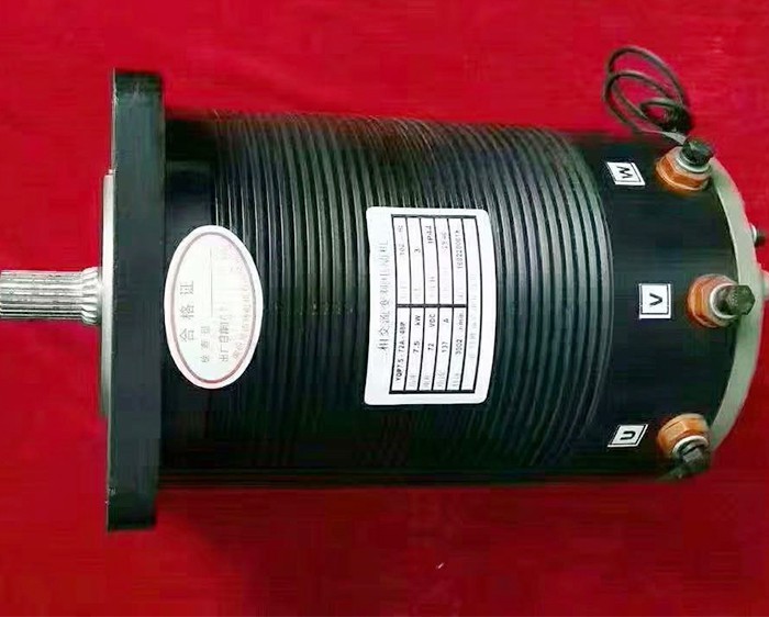 电动叉车的驱动电机是哪种类型